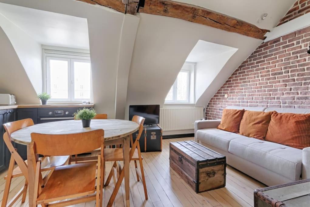 Mykeypers - Fantastic Designed Parisan Loft 2br/6p- Le Marais * Parijs